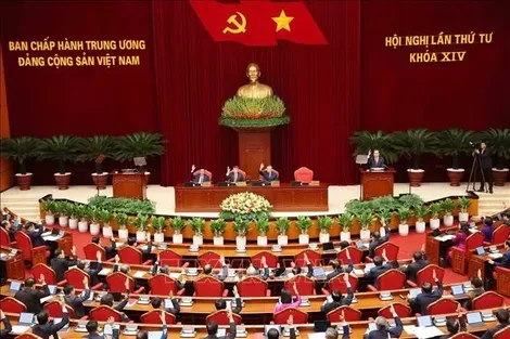 Khai mạc trọng thể Hội nghị lần thứ tư Ban Chấp hành Trung ương Đảng khóa XIV
