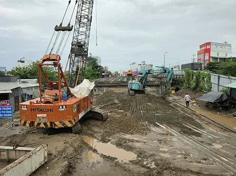 Cầu Kênh Ngang thi công đạt tiến độ hơn 40%
