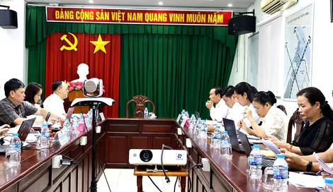 Đề xuất cơ chế chính sách để phát triển các khu công nghiệp Cần Thơ theo hướng hiện đại, sinh thái