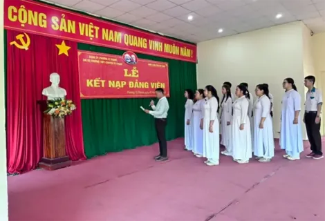 Nâng cao chất lượng hoạt động đoàn trường học - “Cầu nối” đưa nghị quyết của Đảng vào lứa tuổi học đường - Bài 2