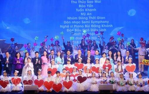 NA President attends music show in support of disadvantaged women, children