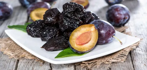4 món ăn vặt ngon lành giúp chống loãng xương