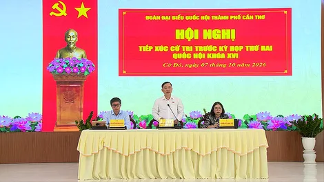 Cử tri xã Cờ Đỏ kiến nghị tăng cường kiểm tra và giám sát đối với việc kinh doanh vật tư nông nghiệp đảm bảo chất lượng