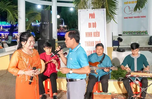 Đưa các hệ giá trị từng bước thấm sâu vào đời sống xã hội