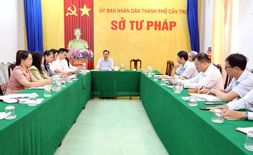 Họp xét khen thưởng kết quả Cuộc thi trực tuyến “Tìm hiểu pháp luật năm 2026” (đợt 2)