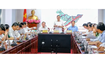 Lãnh đạo thành phố làm việc với xã Nhơn Ái và Thạnh Phú