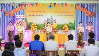 សាយ​ភាយ​លក្ខ​ណៈល្អ​ប្រសើរ​នៃ​ពិ​ធី​បុណ្យ​សែន​ដូន​តា​នៅ​តាម​សា​លា​រៀន​