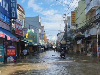 Triều cường đầu tháng 9 âm lịch lên nhanh, vượt báo động III trong những ngày tới