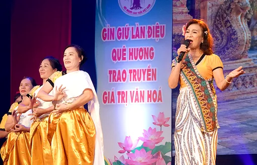 Giữ làn điệu, truyền bản sắc