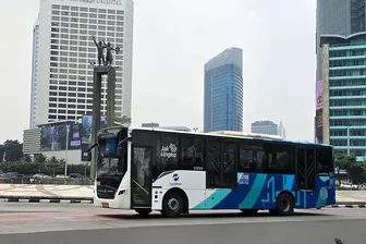 Indonesia “mơ” đưa giao thông công cộng lên trời
