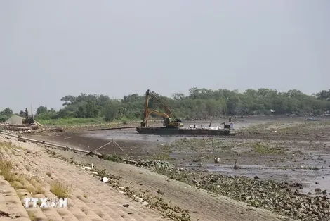 Đồng Tháp triển khai dự án chống xói lở đê biển Gò Công