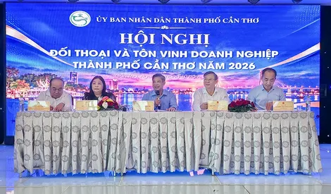Đối thoại, tôn vinh doanh nghiệp nhân ngày Doanh nhân Việt Nam