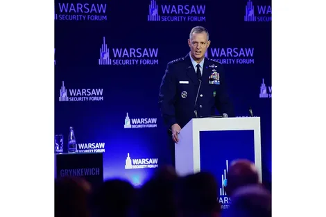 NATO công bố học thuyết mới