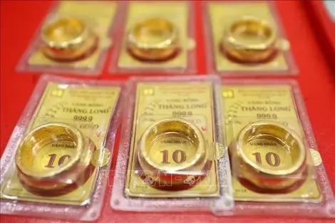 Giá vàng sáng 14/10 đồng loạt điều chỉnh giảm