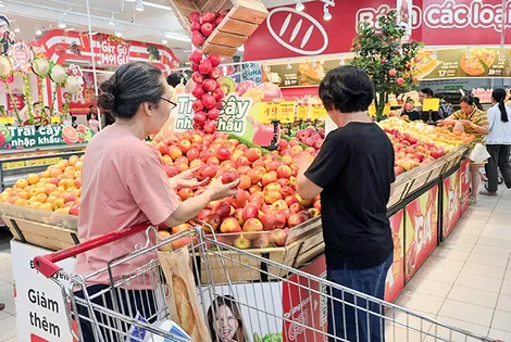 Hoạt động thương mại, dịch vụ duy trì tốc độ tăng khá cao