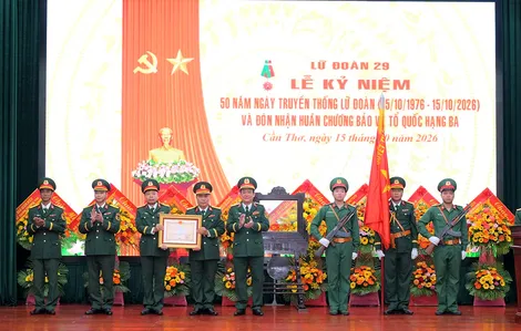 Kỷ niệm 50 năm Ngày truyền thống Lữ đoàn Thông tin 29