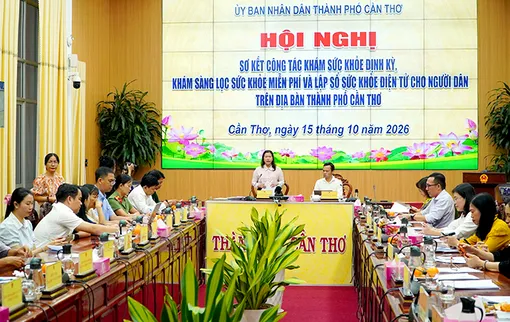 Đẩy nhanh tiến độ khám sức khỏe toàn dân và lập sổ sức khỏe điện tử những tháng cuối năm