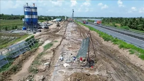 Gấp rút mở rộng cao tốc TP Hồ Chí Minh -Trung Lương - Mỹ Thuận