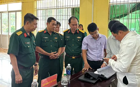 Bộ Chỉ huy Quân sự TP Cần Thơ kiểm tra công tác sơ tuyển sức khỏe nghĩa vụ Quân sự tại xã Vĩnh Thạnh