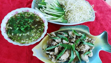 Cháo ếch đồng ấm bụng ngày mưa