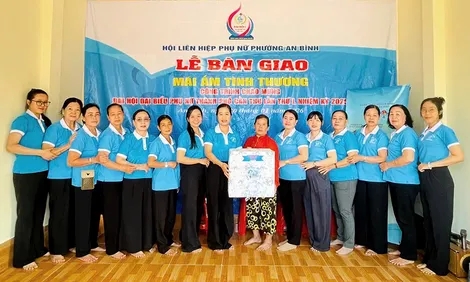 Phụ nữ An Bình tích cực tham gia bảo vệ nền tảng tư tưởng của Đảng