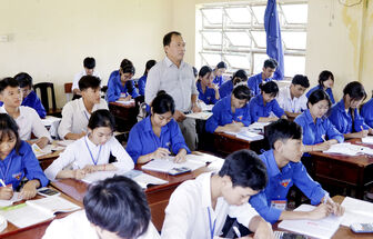 សា​លា​អនុ​វិទ្យា​ល័យ​ និង​វិទ្យា​ល័យ​ ស៊ើង​វង្ស​ ៖ សា​លា​ឈ្មោះ​ថ្មី​ ការ​ប្តេជ្ញា​ចិត្ត​ថ្មី​