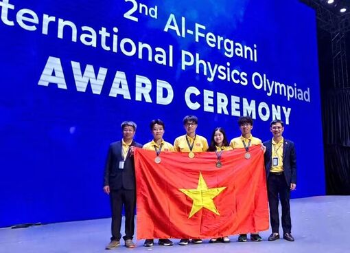 All four Vietnamese students win medals at Al-Fergani International Physics Olympiad