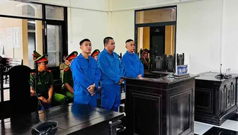 Rủ nhau tổ chức sử dụng trái phép chất ma túy, 3 bị cáo lãnh án tù