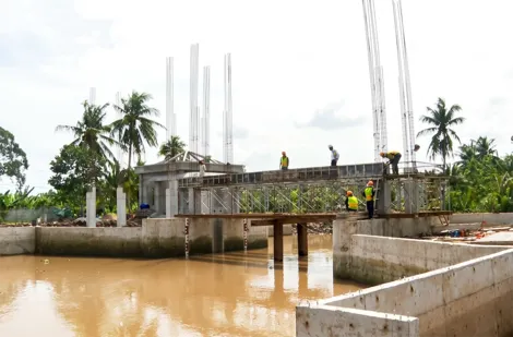Hoàn thiện “lá chắn” thủy lợi bờ Nam sông Hậu