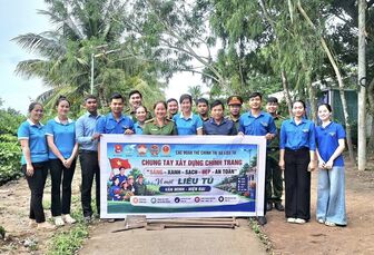 ព្រួត​ដៃ​គ្នា​បំ​ភ្លឺ​ផ្លូវ​ជន​បទ​