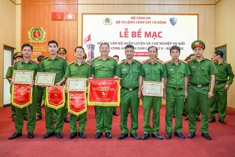 Công an Cần Thơ đoạt giải Ba toàn đoàn tại Hội thi cán bộ huấn luyện và chó nghiệp vụ giỏi toàn quốc