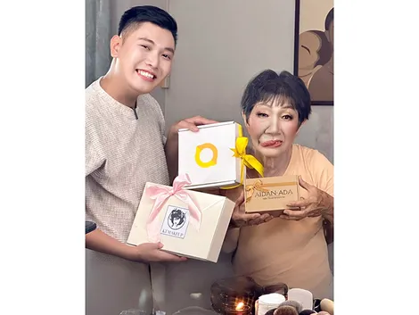 Anh Khoa với hành trình “Trang điểm cảm xúc”