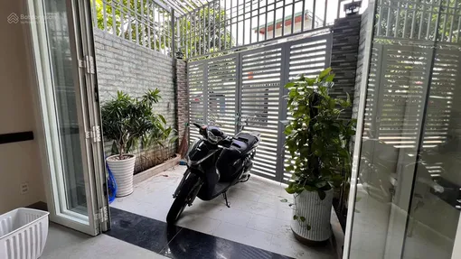 Nhà riêng hay nhà mặt phố tại TP. Hồ Chí Minh: Cách chọn theo mục đích sử dụng và tìm tin đăng trên Batdongsan.com.vn