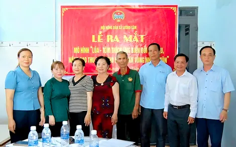 Phát huy vai trò của Hội Nông dân trong bảo vệ nền tảng tư tưởng của Đảng