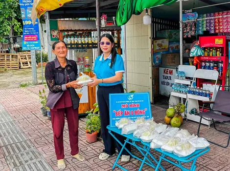 Hỗ trợ phụ nữ nghèo, người dân hoàn cảnh khó khăn