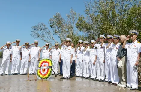 Bài 2: Đất mũi Cà Mau và những chuyến hàng đầu tiên