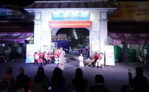 Đưa đờn ca tài tử ra chợ phục vụ nhân dân và du khách