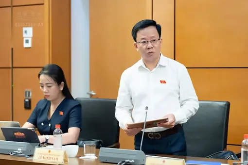 Ông Lê Minh Nam, đại biểu Quốc hội đơn vị TP Cần Thơ, góp ý dự án Luật Xử lý vi phạm hành chính (sửa đổi)