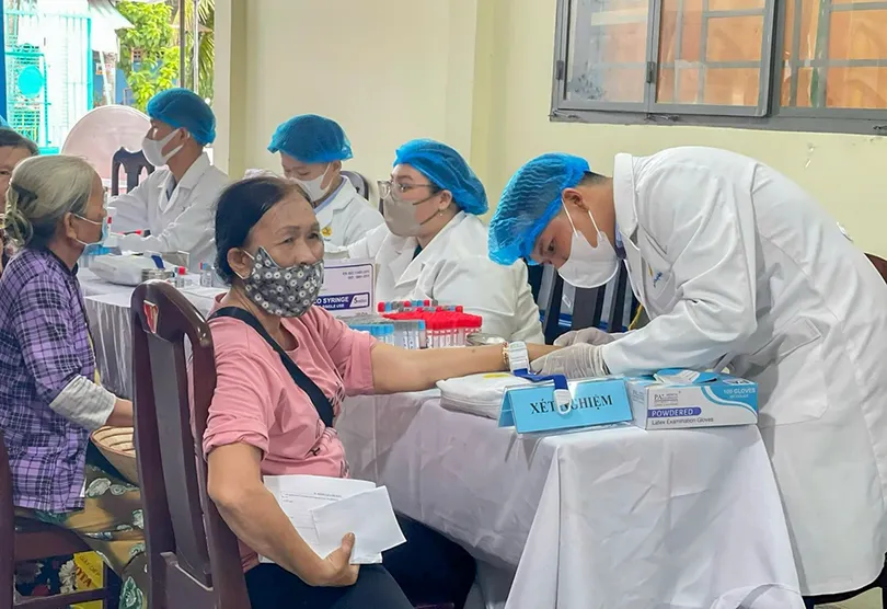 Chăm sóc sức khỏe người cao tuổi dịch chuyển từ y tế điều trị sang dự phòng