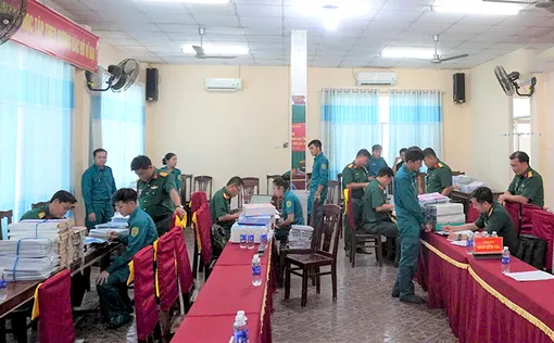 Kiểm tra công tác quân sự, quốc phòng tại các xã Thới Lai, Đông Hiệp, Vĩnh Thạnh