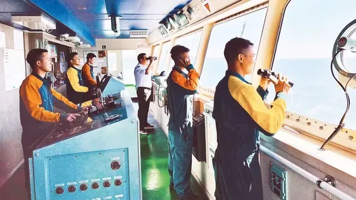 Tạo nguồn nhân lực cho chiến lược kinh tế biển