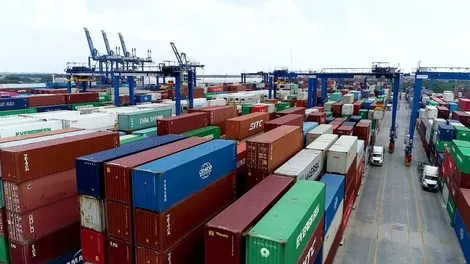 Xuất nhập khẩu Việt Nam vượt mốc 1.000 tỷ USD: Củng cố vai trò là một mắt xích quan trọng trong chuỗi cung ứng toàn cầu