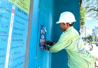 Gìn giữ diện mạo khang trang cho nhà chờ xe buýt