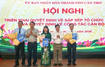 Công bố các quyết định về sắp xếp tổ chức bộ máy, công tác cán bộ tại các trường cao đẳng