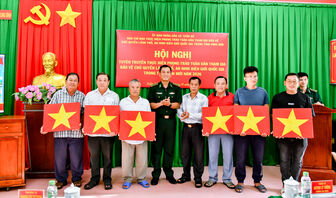 ប៉ុស្តិ៍​ការ​ពារ​ព្រំ​ដែន​ទ្រុង​ប៊ិញ ផ្សព្វ​ផ្សាយ​ ចលនា​ប្រ​ជា​ជន​ចូល​រួម​ការ​ពារ​អធិប​តេយ្យ​ភាព​ព្រំ​ដែន​សមុទ្រ​