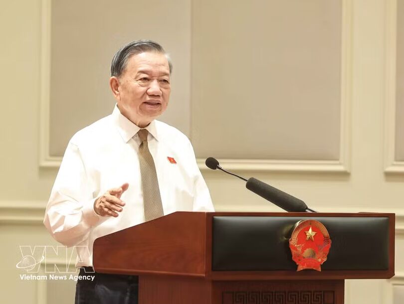 Top leader calls on female NA deputies to help shape national development policies